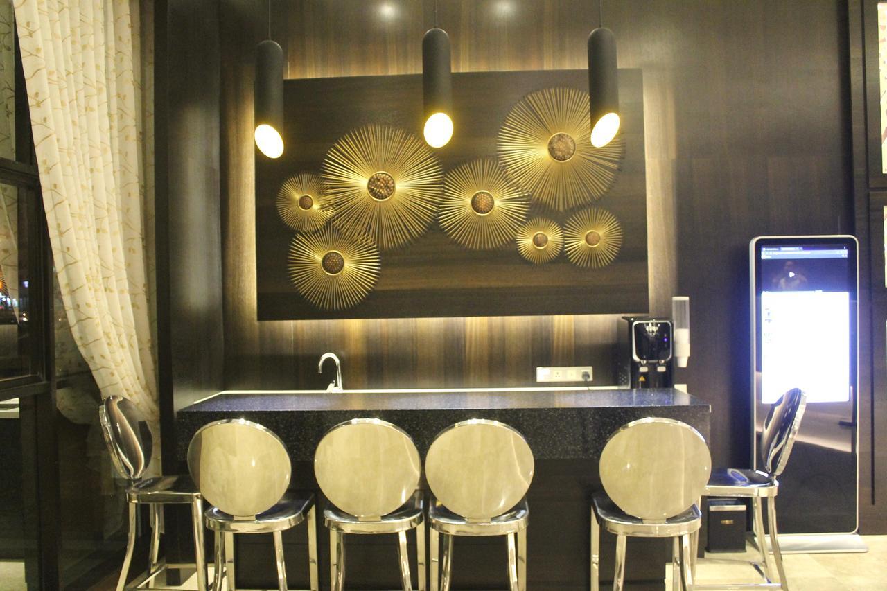 Geobay Hotel Johor Bahru Extérieur photo