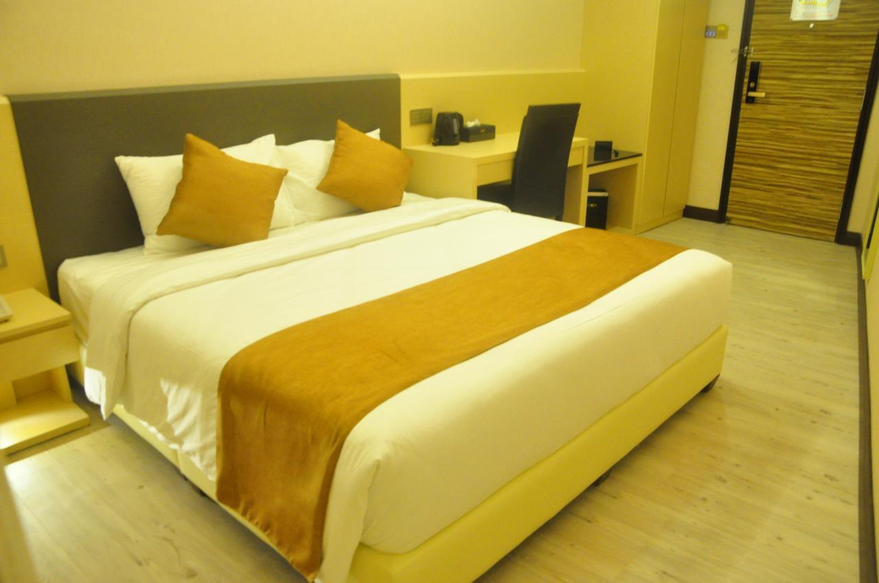 Geobay Hotel Johor Bahru Extérieur photo