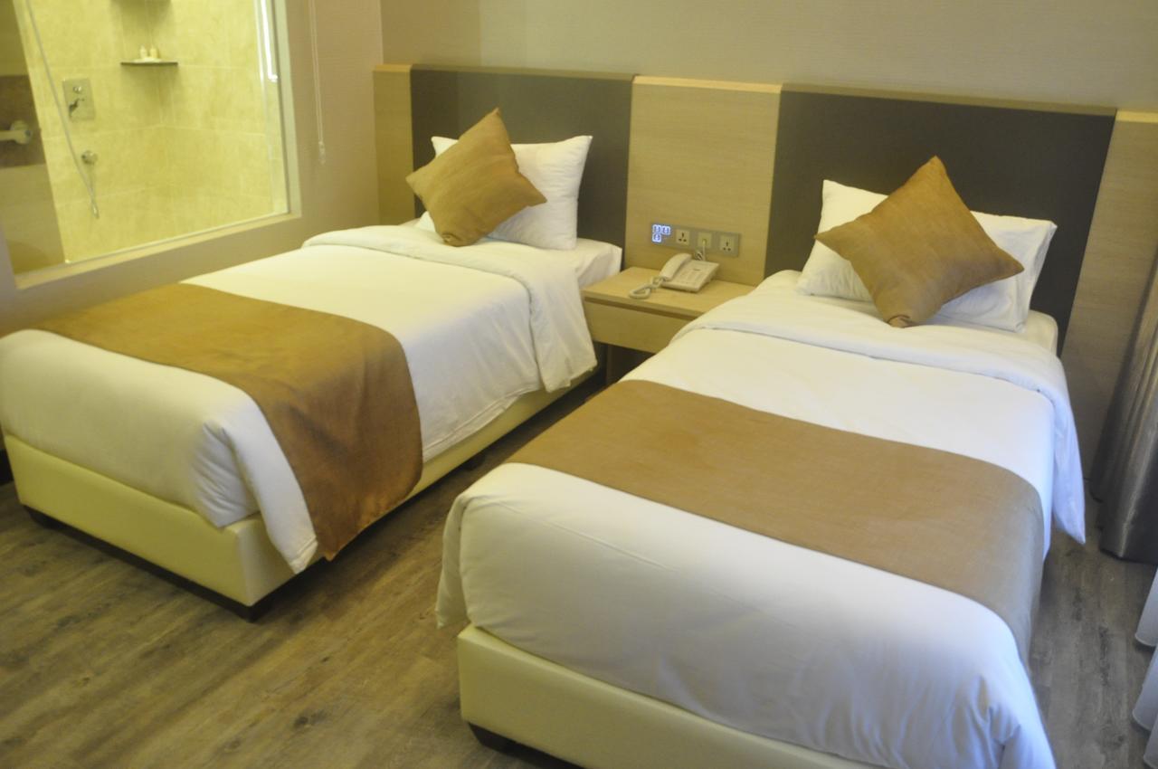 Geobay Hotel Johor Bahru Extérieur photo