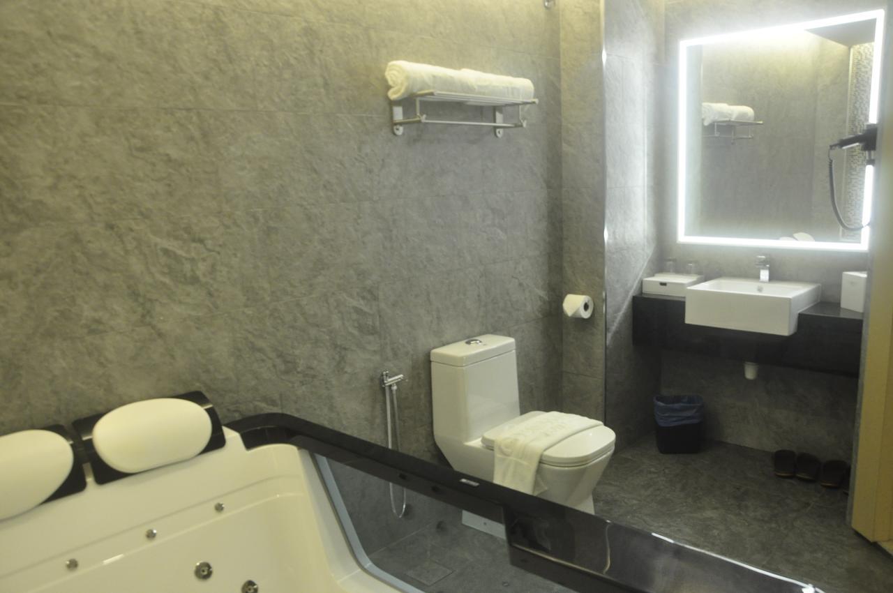 Geobay Hotel Johor Bahru Extérieur photo