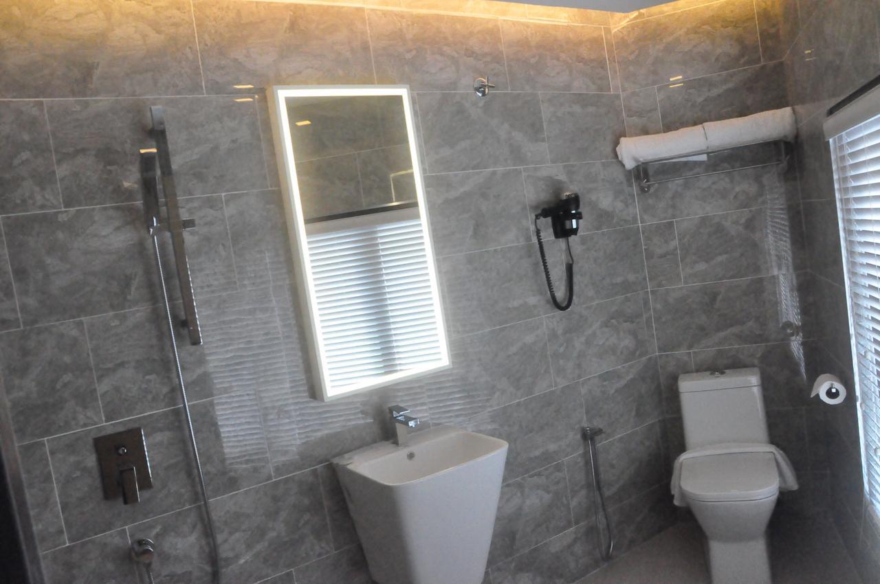 Geobay Hotel Johor Bahru Extérieur photo