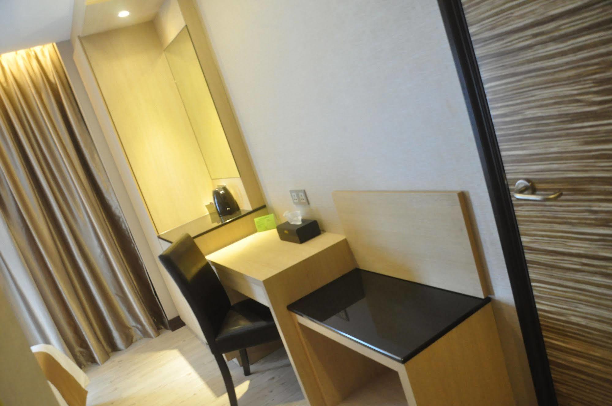 Geobay Hotel Johor Bahru Extérieur photo