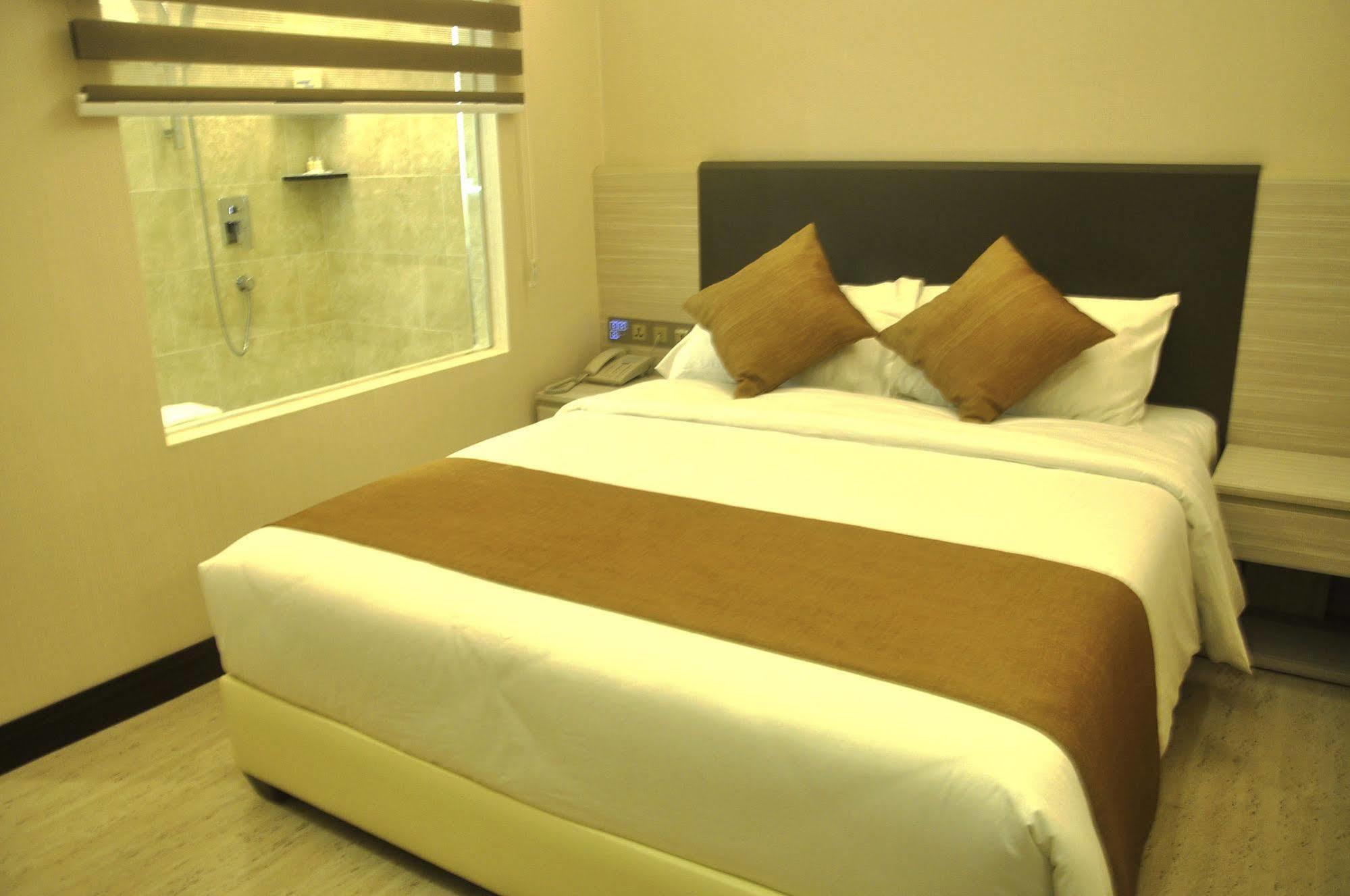 Geobay Hotel Johor Bahru Extérieur photo