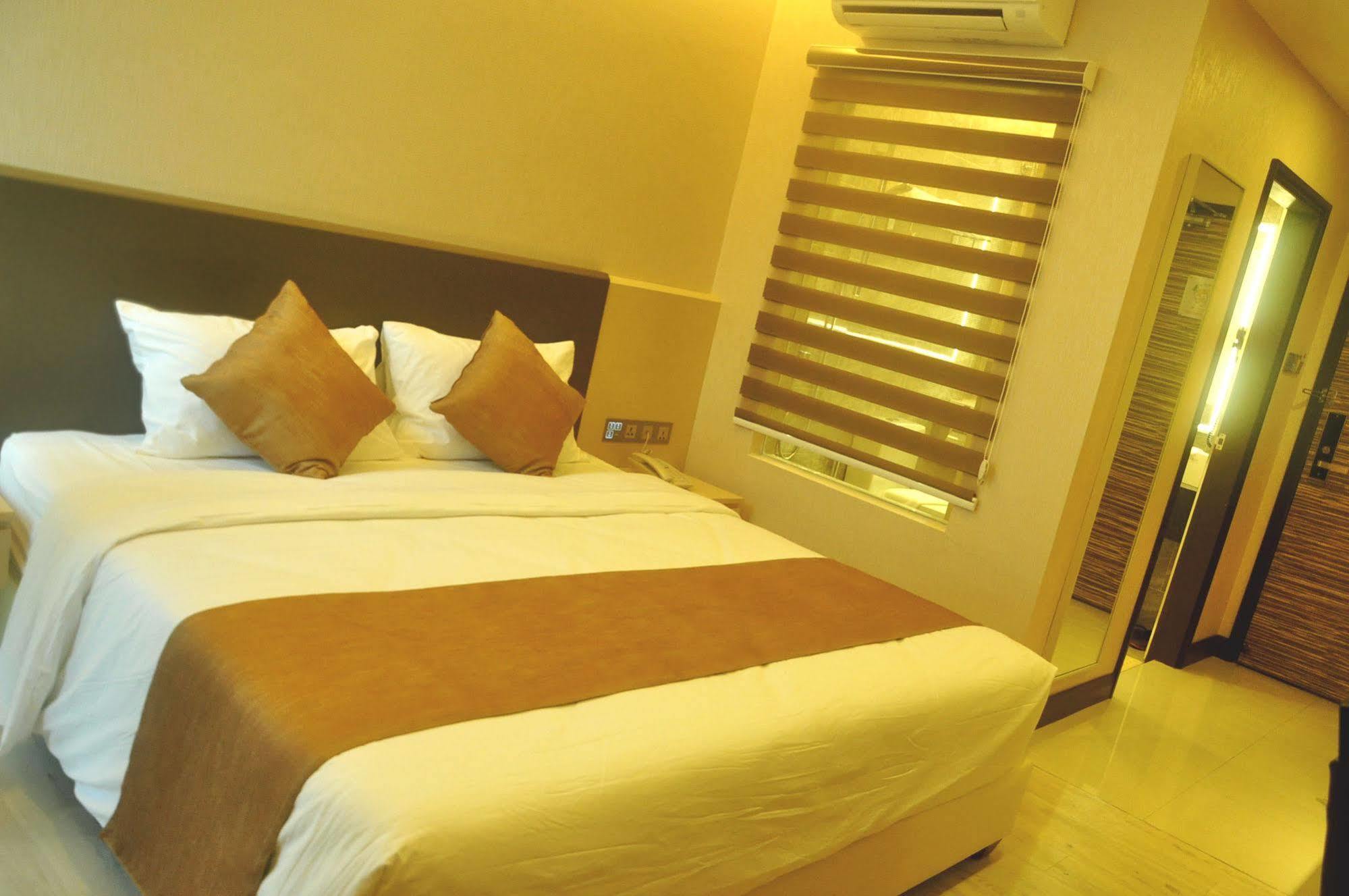 Geobay Hotel Johor Bahru Extérieur photo