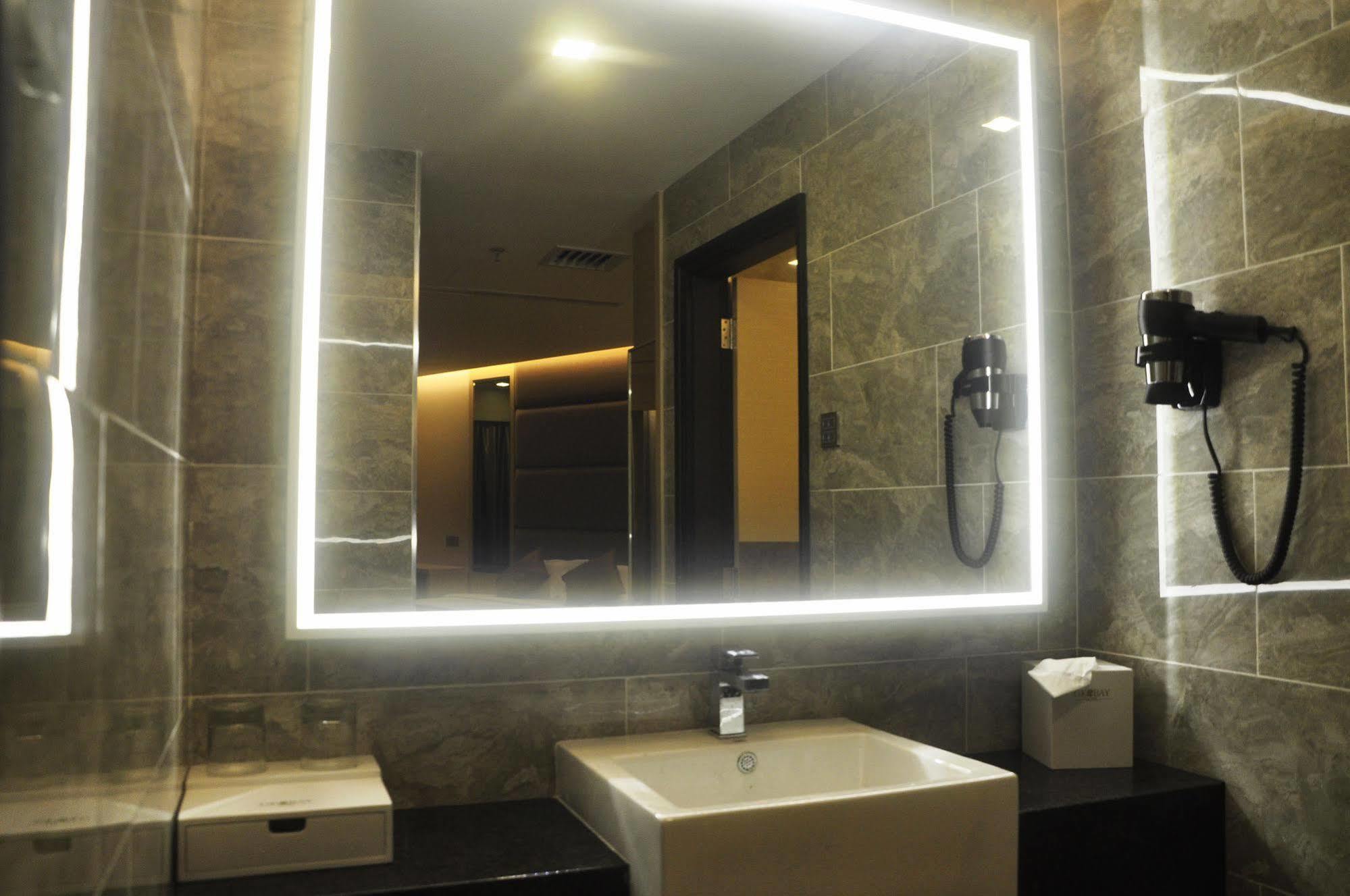 Geobay Hotel Johor Bahru Extérieur photo