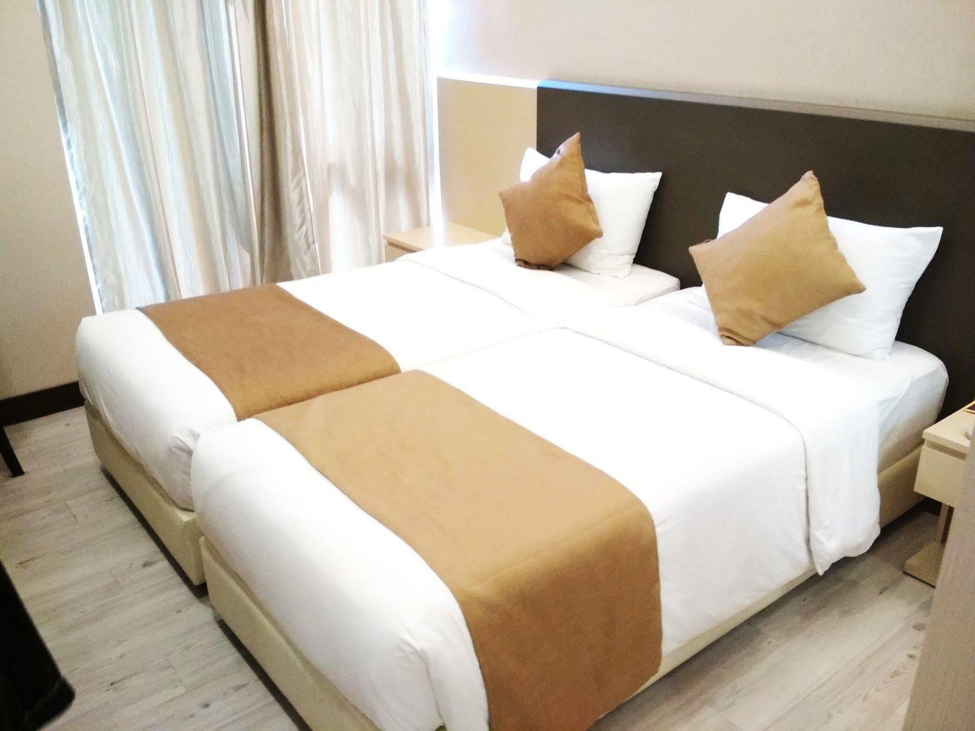 Geobay Hotel Johor Bahru Extérieur photo